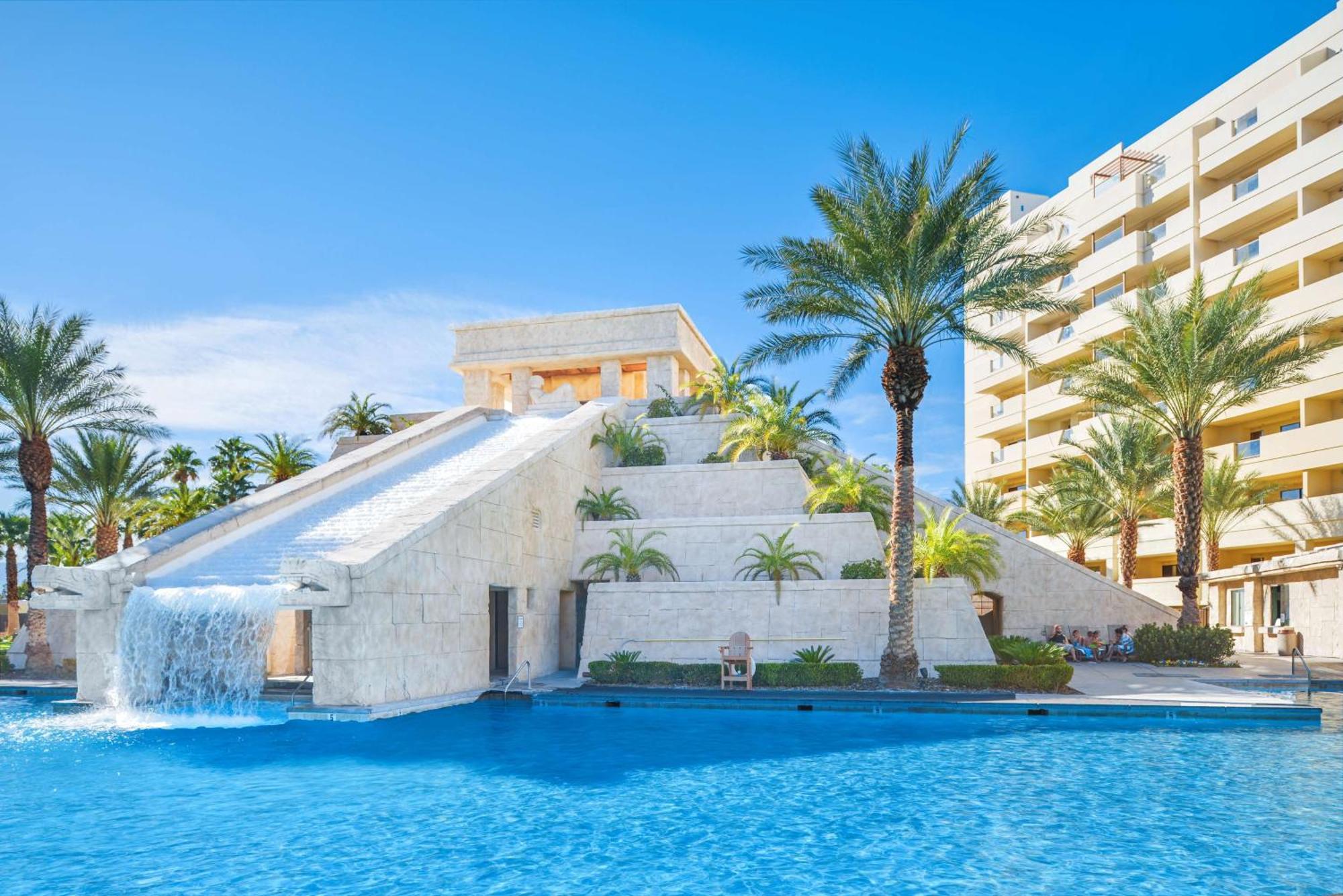 Hilton Vacation Club Cancun Resort Las Vegas Exterior photo